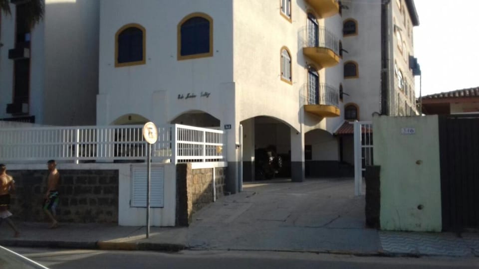 Apartamento Ubatuba Tenorio 100m do mar Apartment in Ubatuba