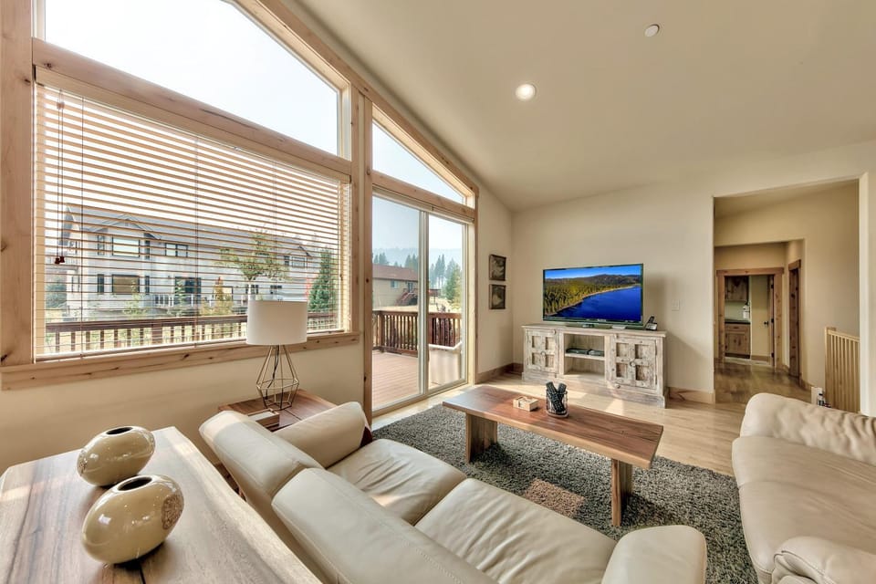 1376MD Angora View House in Sierra Nevada