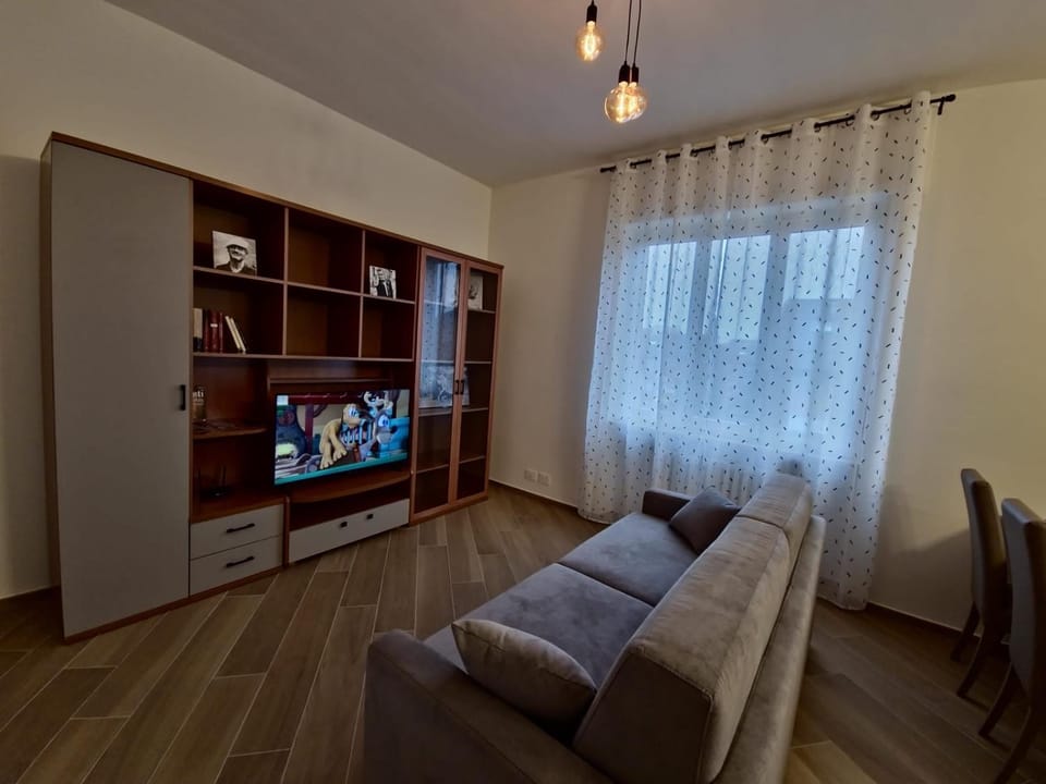 TV and multimedia, Living room, internet