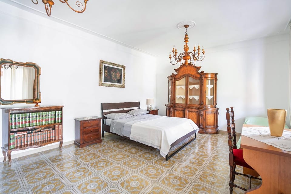 Living room, Bedroom