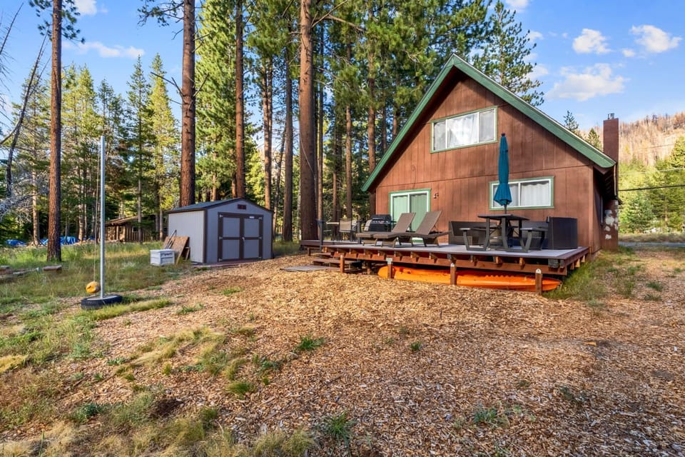 2782B Tahoe River Chalet House in Sierra Nevada