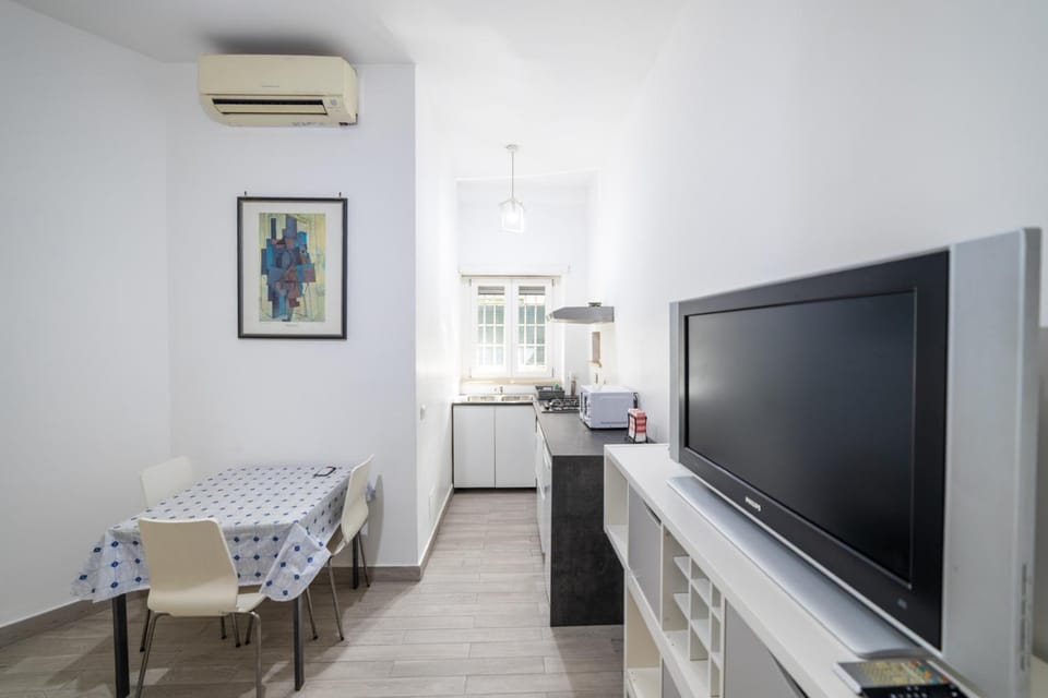 Kitchen or kitchenette, Living room, kitchen