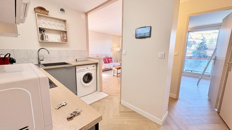 Vanguard - face Ecole ski - 3 Terrasses - 2 Chambres Apartment in Villarembert