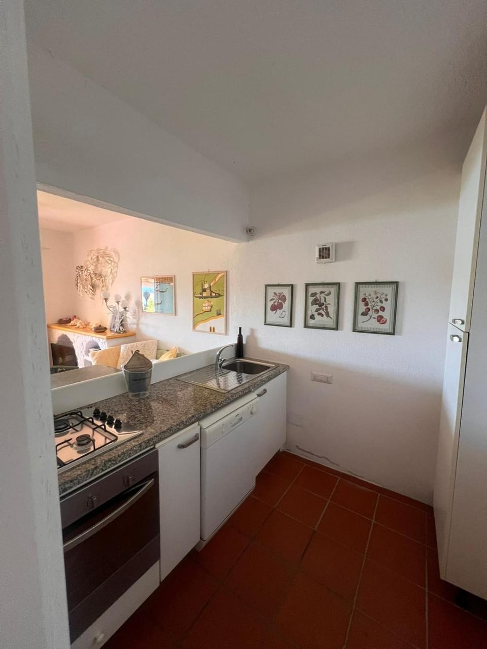 Kitchen or kitchenette