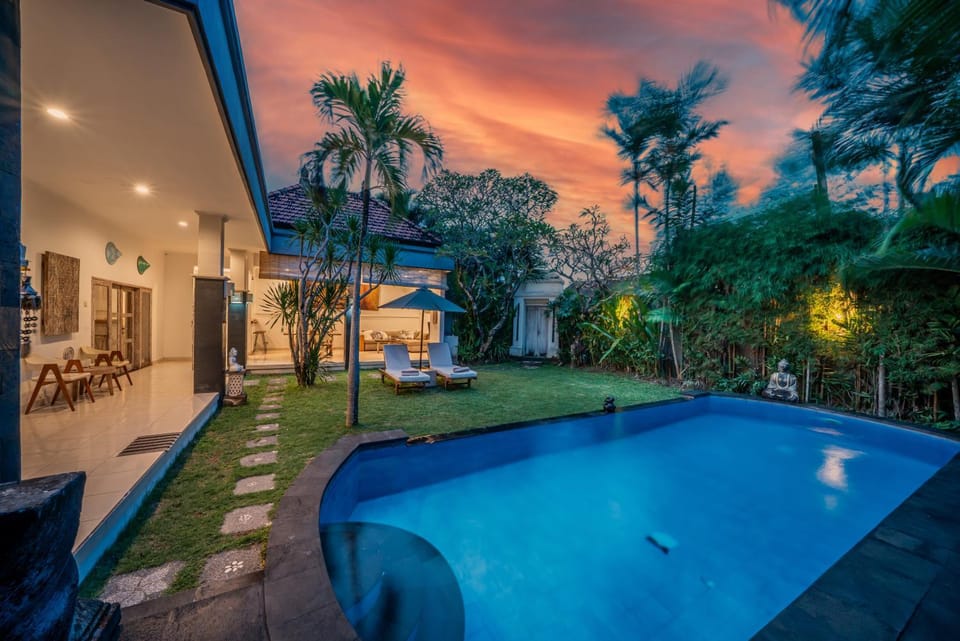 Patio, Garden, Garden view, Pool view, Swimming pool, Swimming pool, sunbed