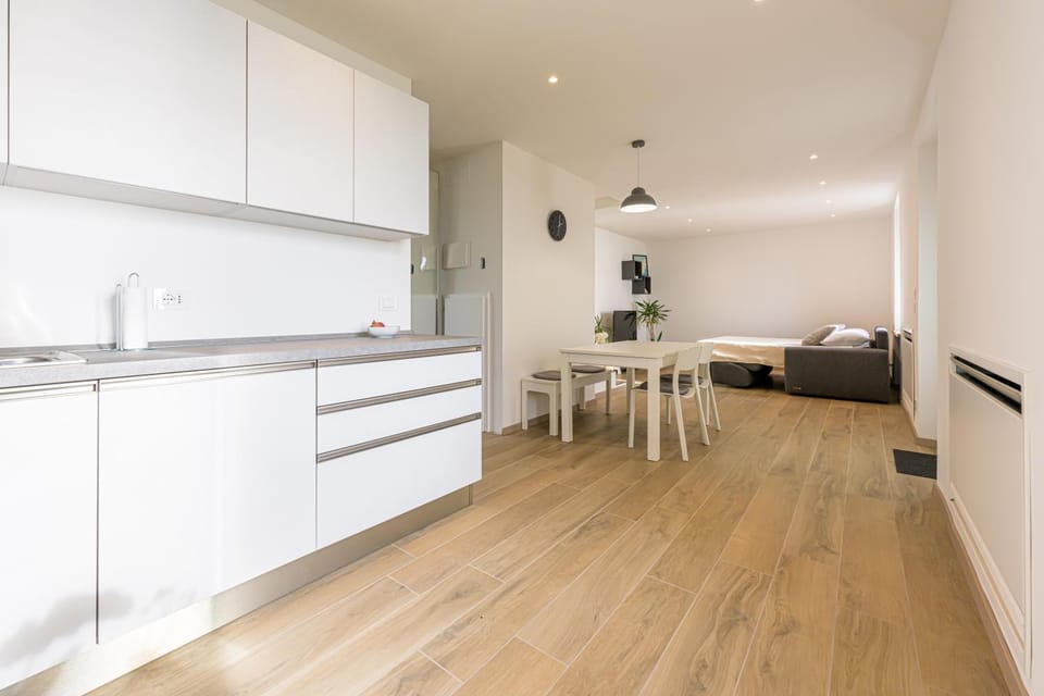 Living room, Photo of the whole room, Dining area