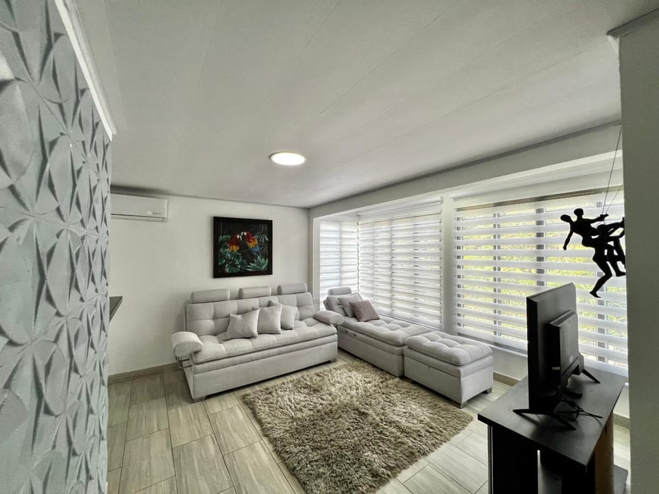 Apartamento con terraza Casa Finca pompano en La Unión Valle con piscina Apartment in Valle del Cauca