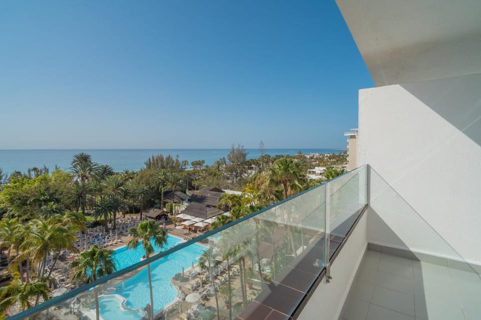 Garden, Balcony/Terrace, Pool view, Sea view