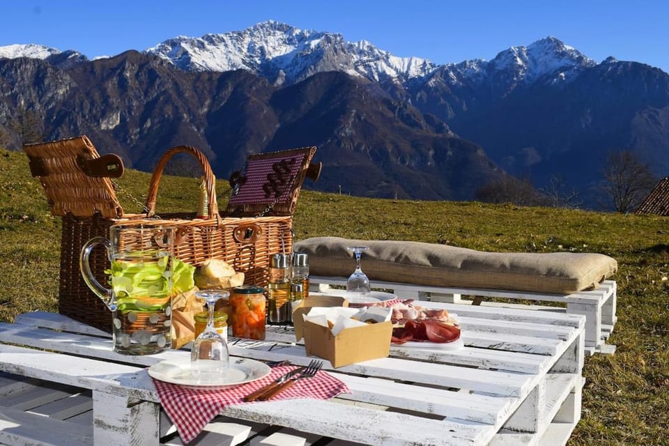 Natural landscape, Dining area, Mountain view