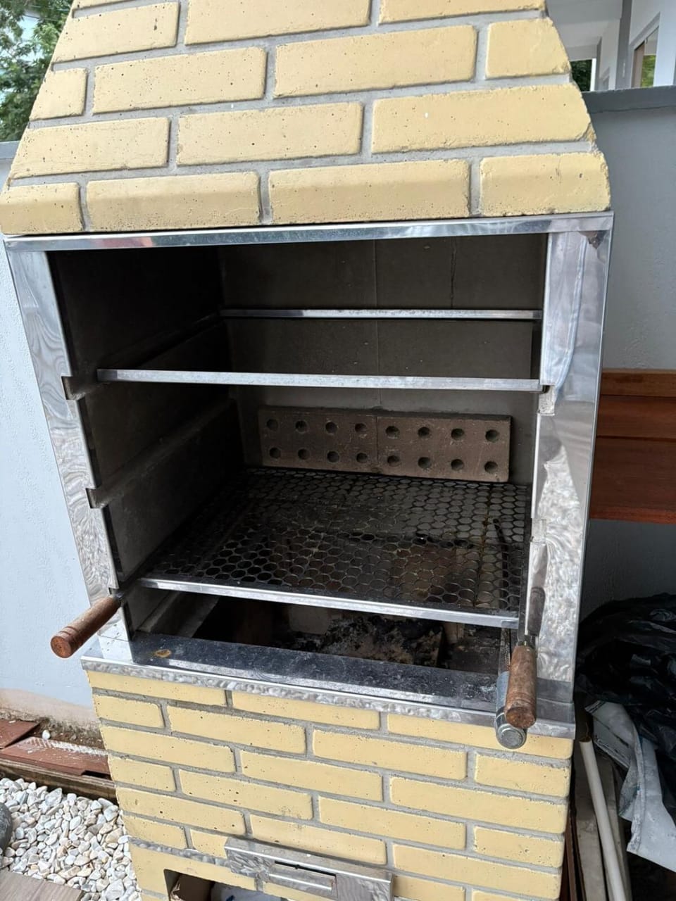 BBQ facilities, BBQ facilities