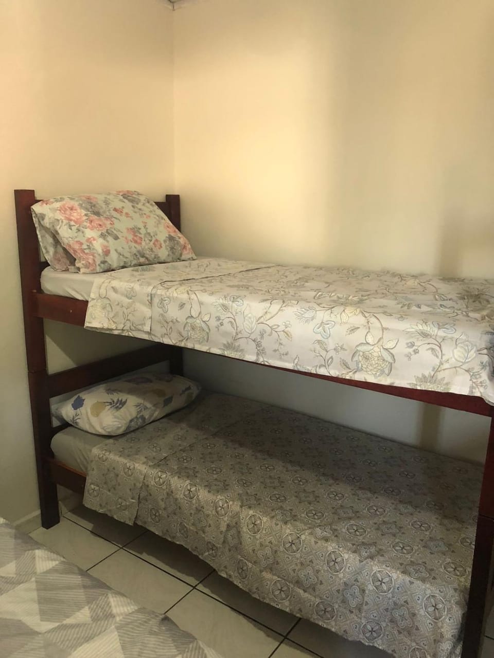 kitnet mobiliada para até 4 pessoas próximo do centro de Bauru sp - C8 Apartment in Bauru