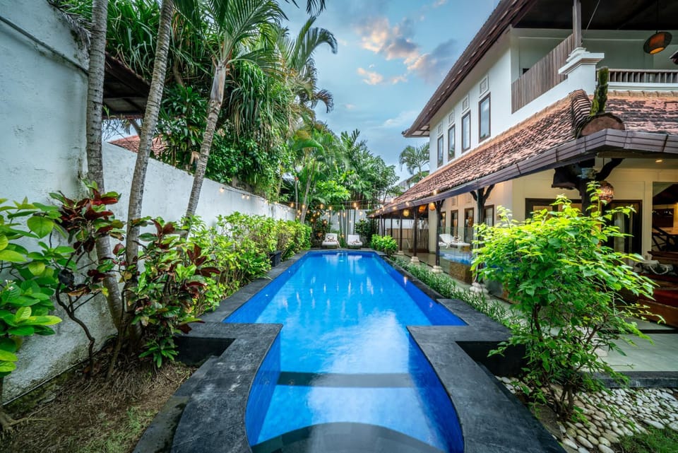 Pool view, Swimming pool