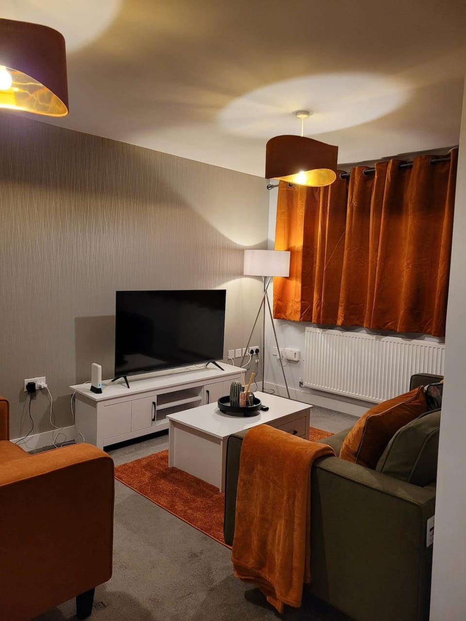 Communal lounge/ TV room