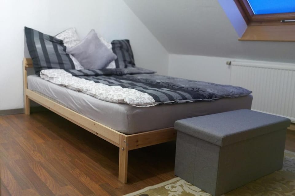 Bed, Bedroom