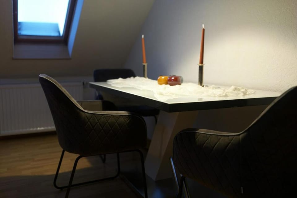 Dining area, kitchen