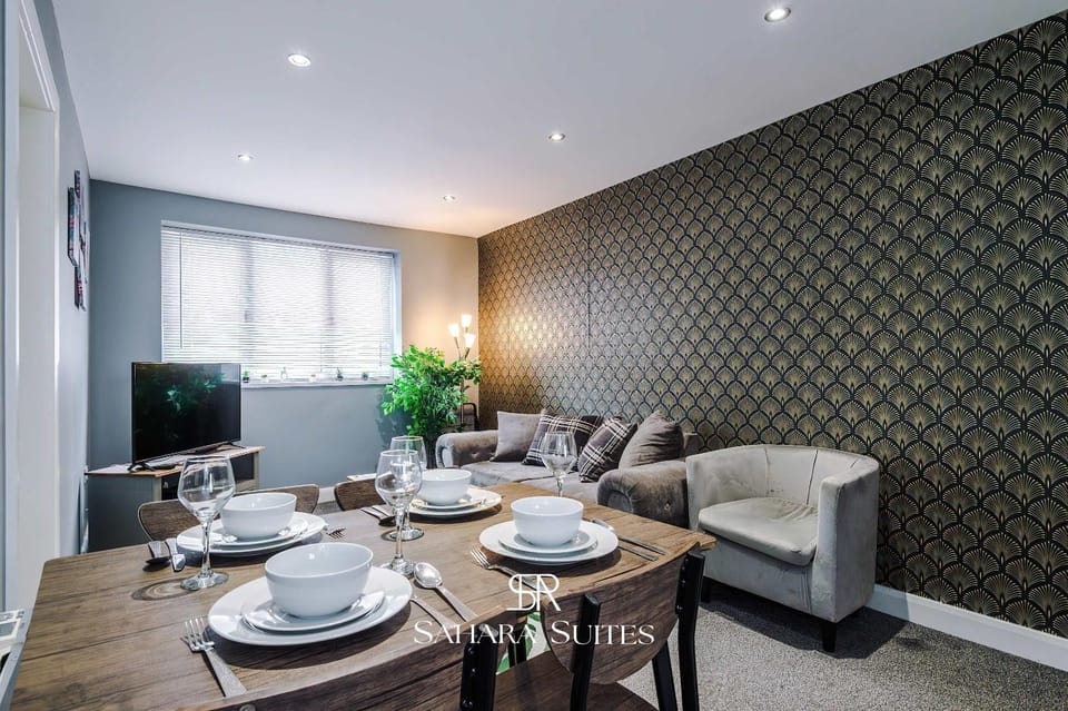 Living room, Seating area, Dining area