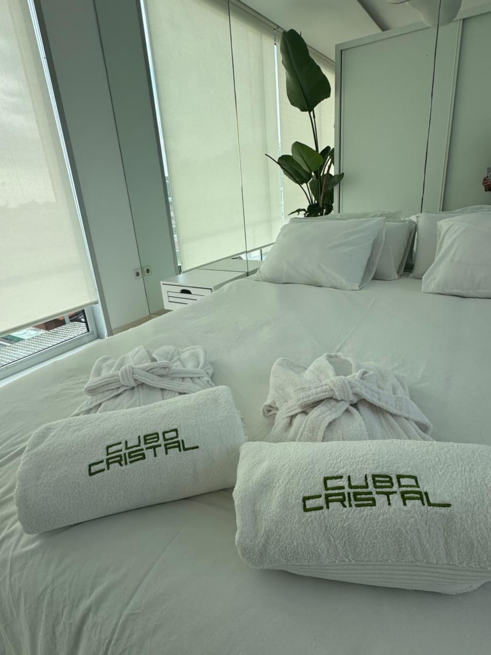 Apartamento Cubo de Cristal con piscina y vistas al mar Apartment in O Salnés