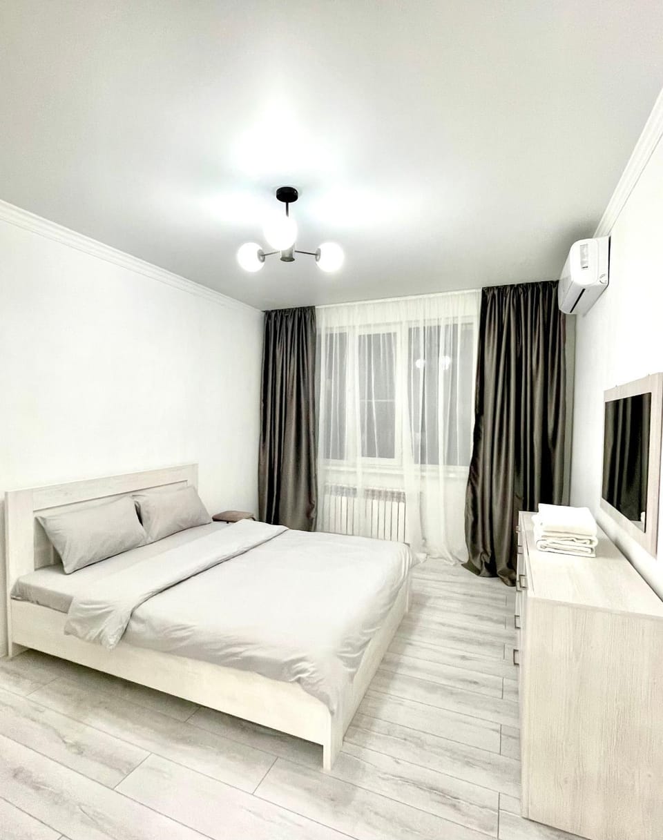 Bed, TV and multimedia, Bedroom, air conditioner
