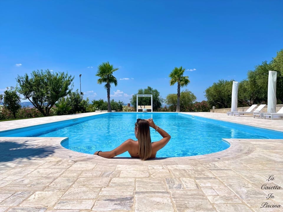 Spring, Day, People, Summer, Garden, Garden, Autumn, Guests, Garden view, Garden view, Pool view, Pool view, Swimming pool, Swimming pool, Entertainment, group of guests, sunbed