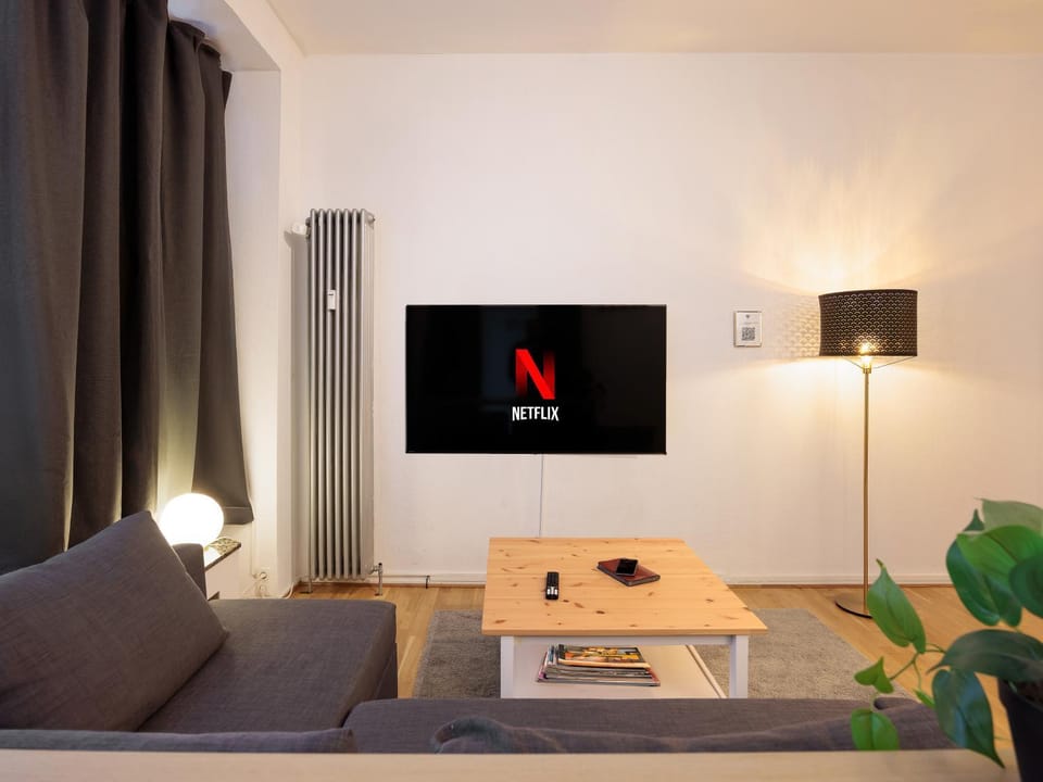 TV and multimedia, Seating area