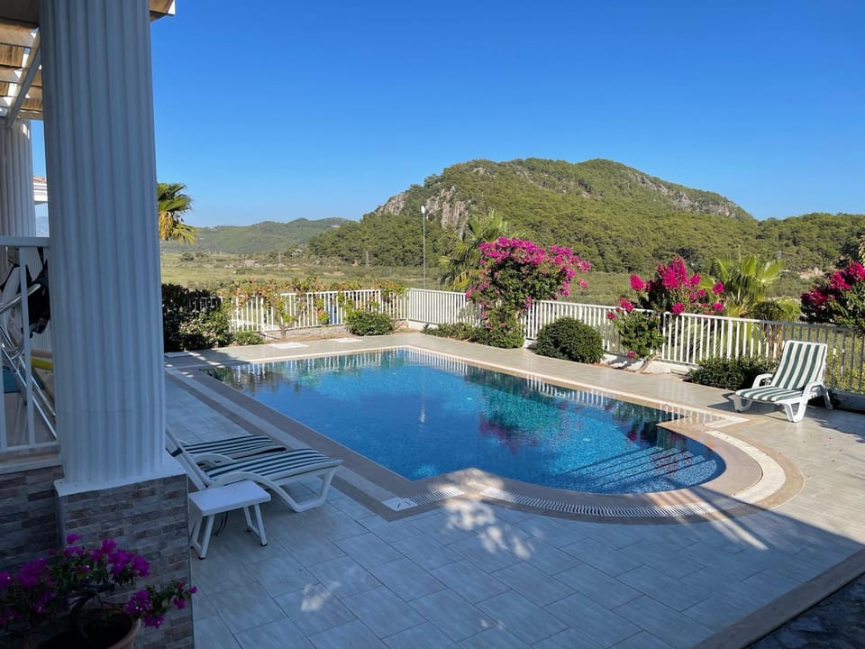 Patio, Natural landscape, Mountain view, Pool view, Swimming pool, sunbed