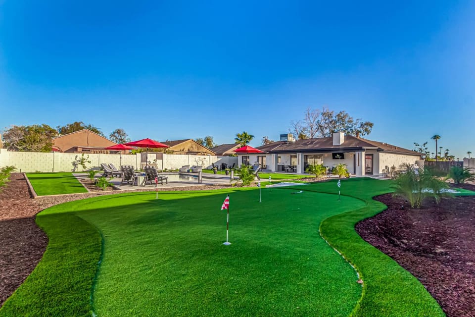 NEW - The Palmcroft Golf Escape House in Mesa