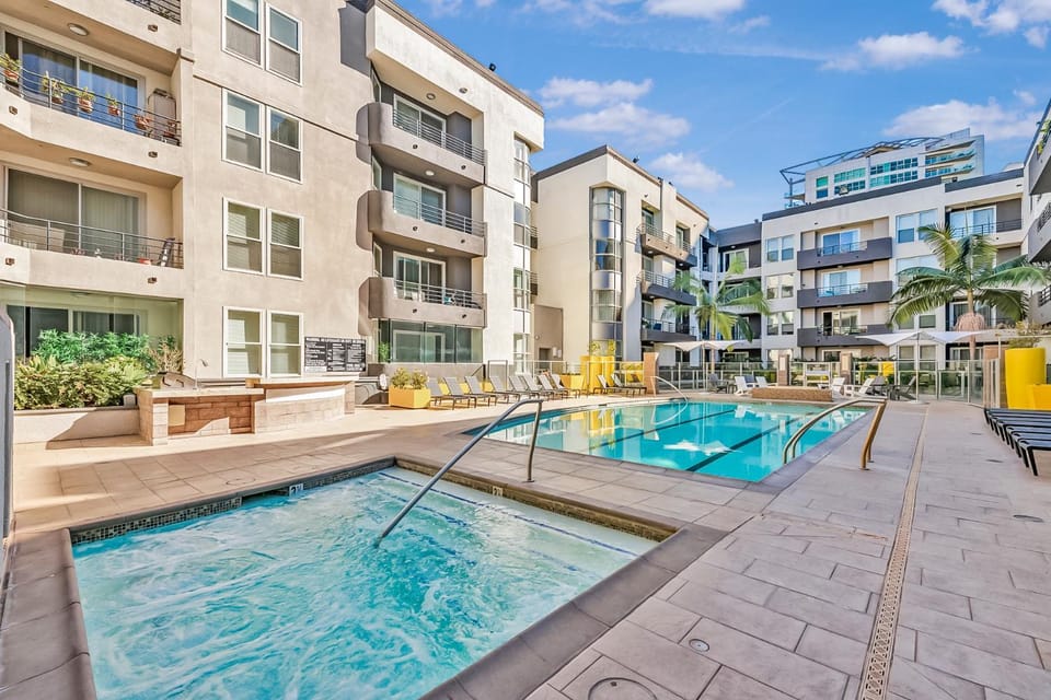 Studio Luxury Marina del Rey with parking gym pool Apartment in Marina del Rey