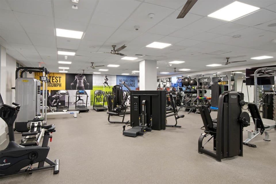 Studio Luxury Marina del Rey with parking gym pool Apartment in Marina del Rey