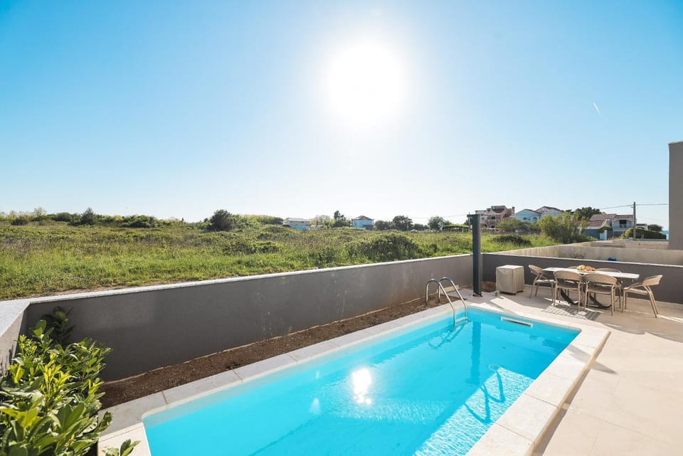 VILLA VISTA, Jacuzzi, Pool Villa in Zadar County