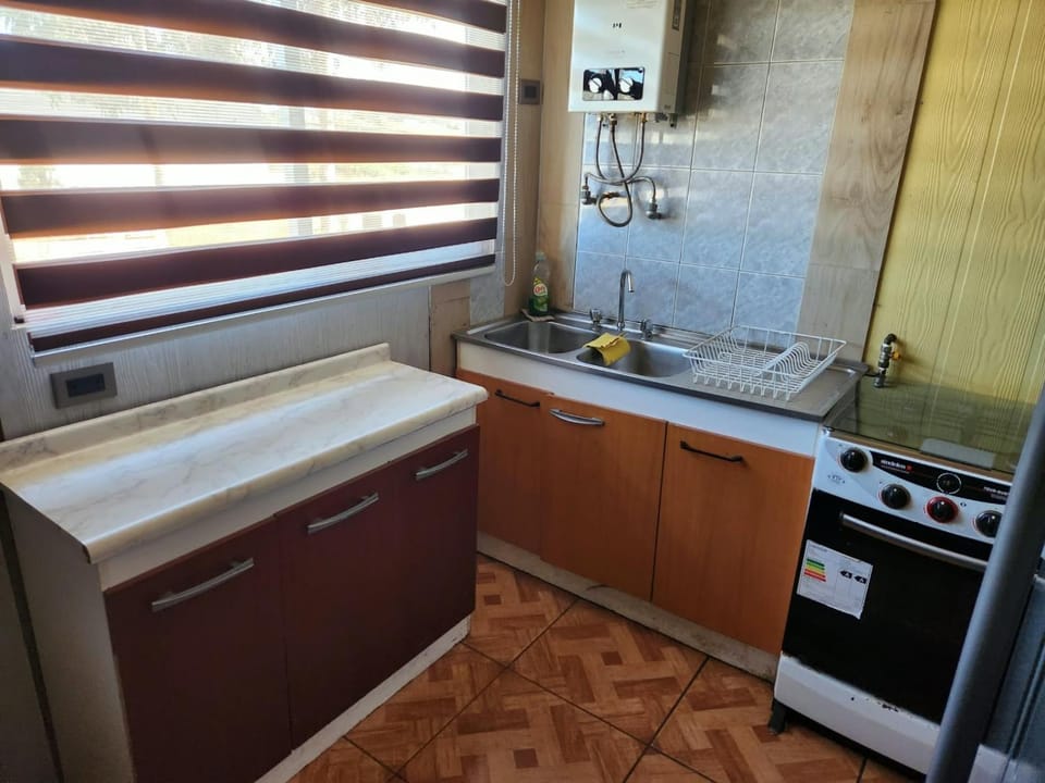 Kitchen or kitchenette, oven