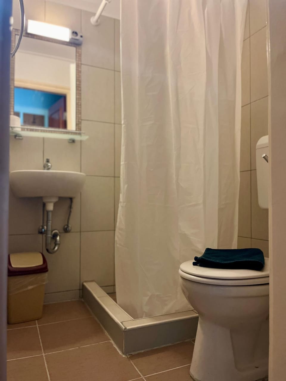 Shower, Toilet, Bathroom