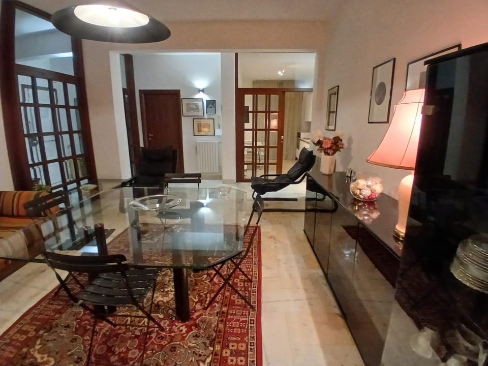 Living room, Evening entertainment