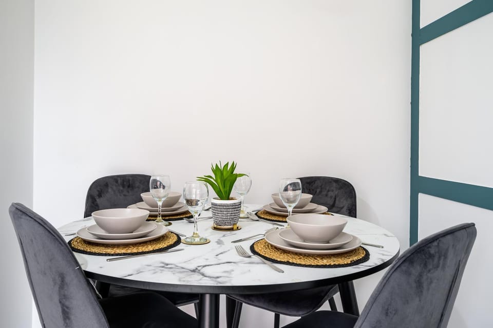 Dining area, Breakfast, Dinner