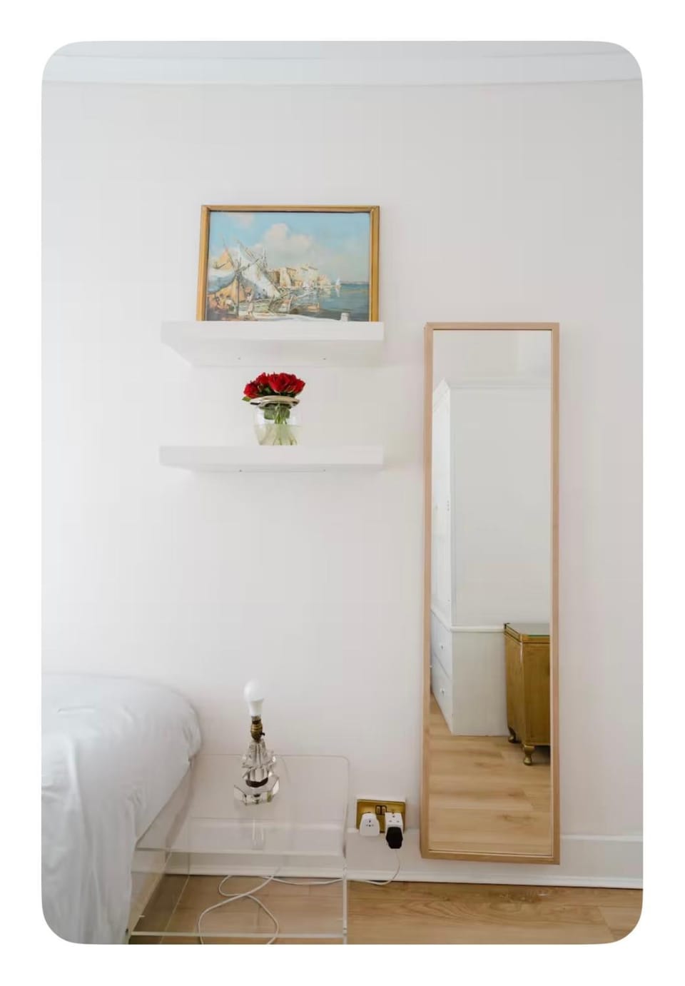 Double room next to the famous portobello market Vacation rental in City of Westminster