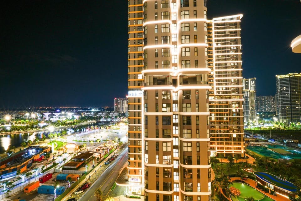 Property building, Night, Bird's eye view
