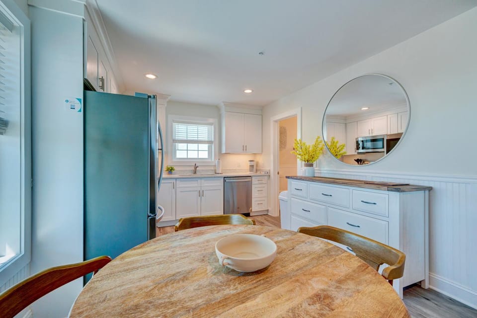 3008 King Suite, 3rd Floor Serenity Hotel in Surf City
