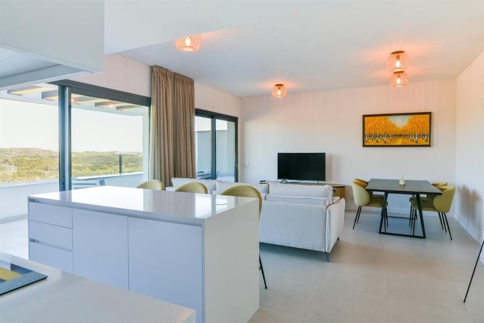 Penthouse with sea views Apartment in Sitio de Calahonda