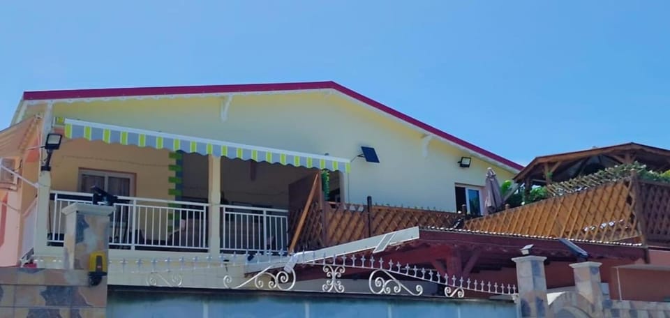 Secrète Paradise House in Leeward Islands