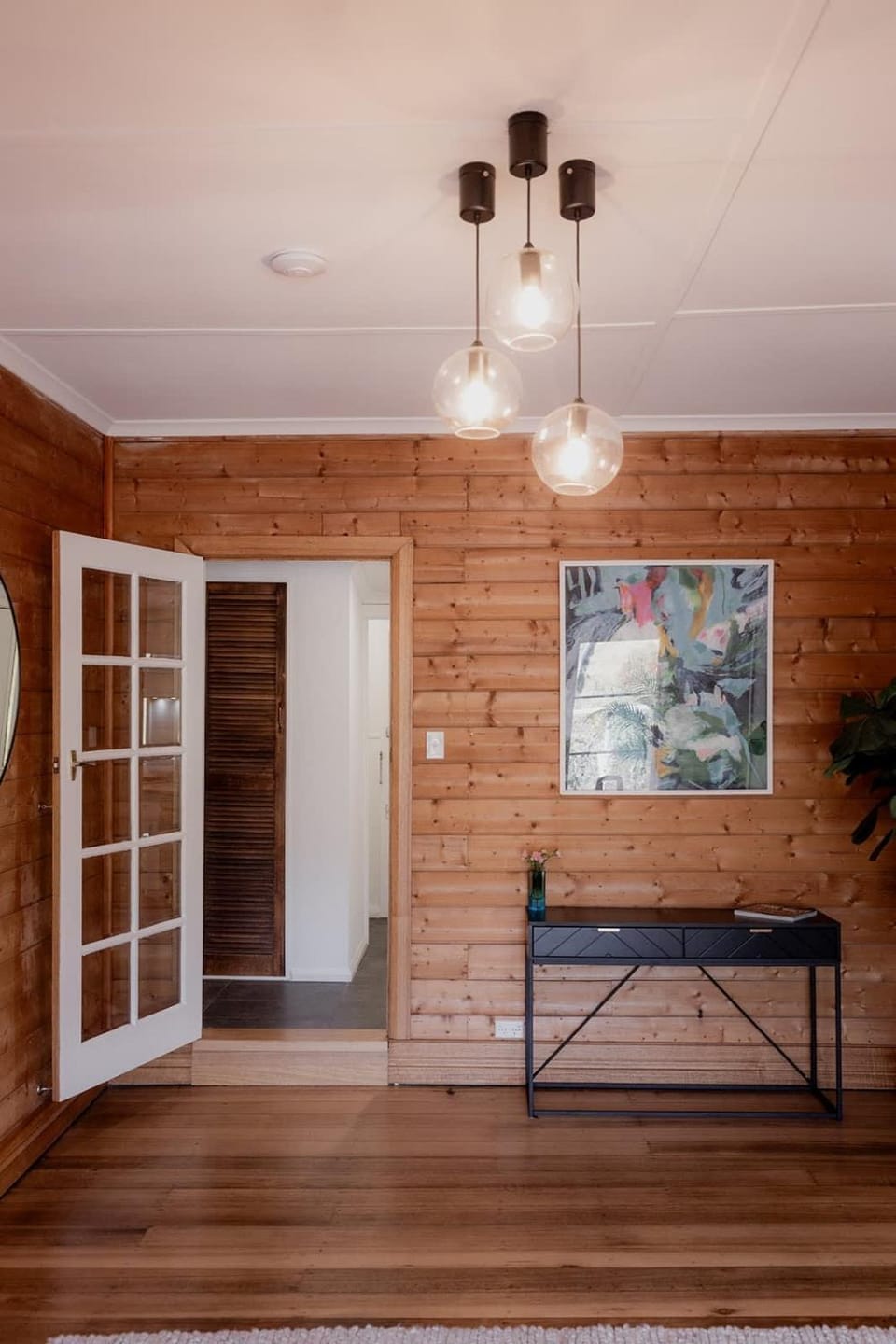 Treelined retreat Lenah Valley House in Glenorchy
