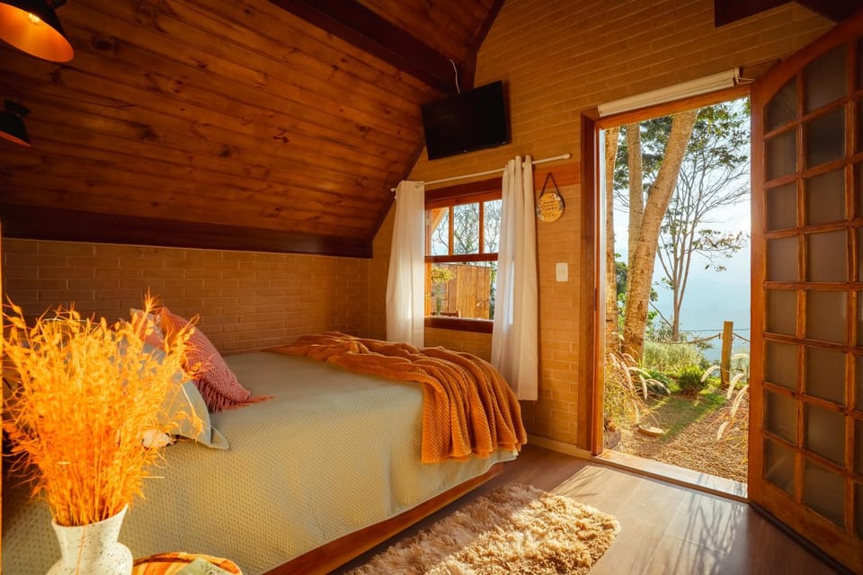 Natural landscape, Photo of the whole room, Bedroom