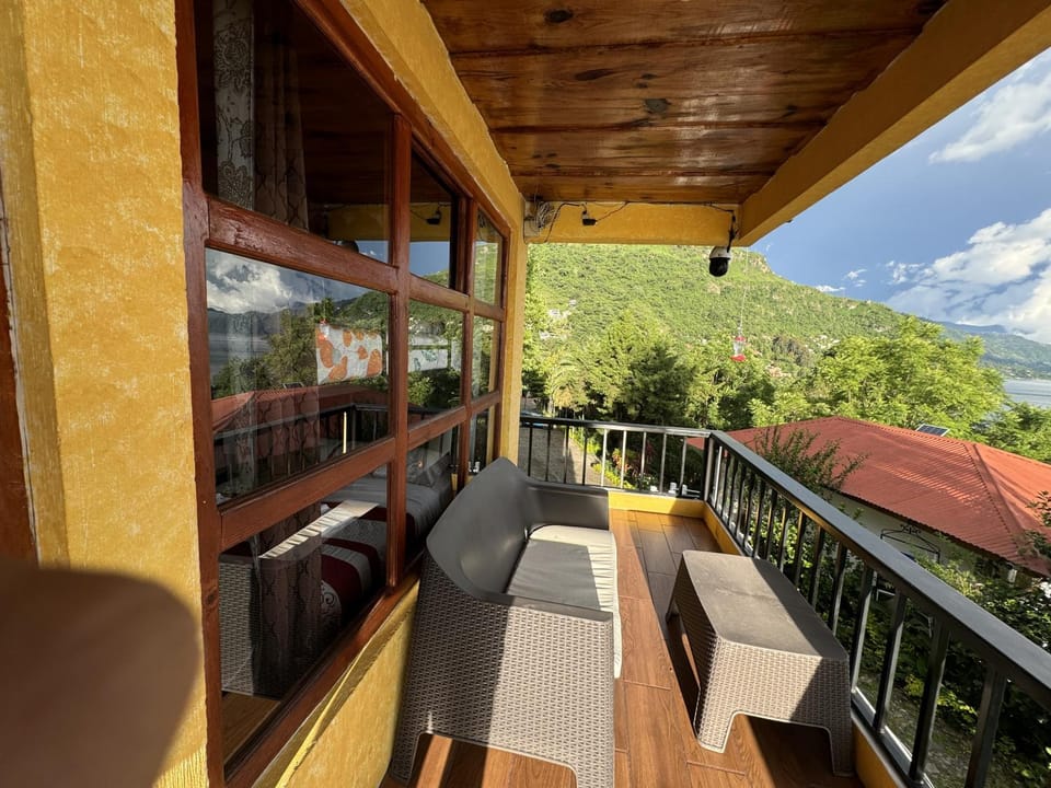 Day, Natural landscape, Balcony/Terrace