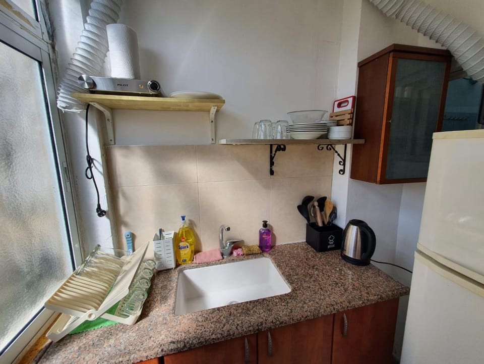 דירת סטודיו מרווחת במרכז העיר נתניה Apartment in Netanya