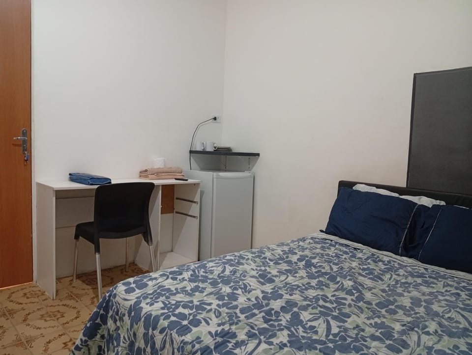 Bed, Photo of the whole room, minibar