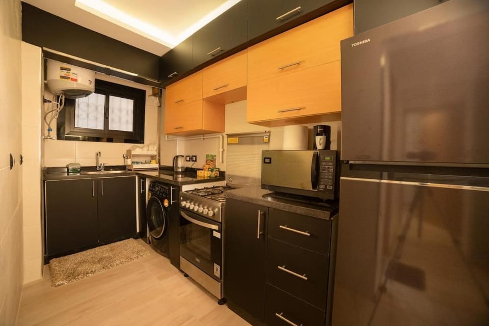 Luxury Heliopolis Apt With Garden View, Near Airport Apartment in Cairo Governorate
