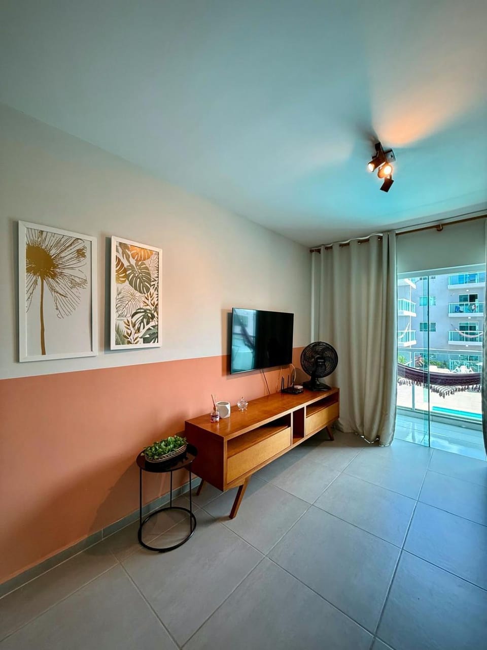Communal lounge/ TV room, Living room