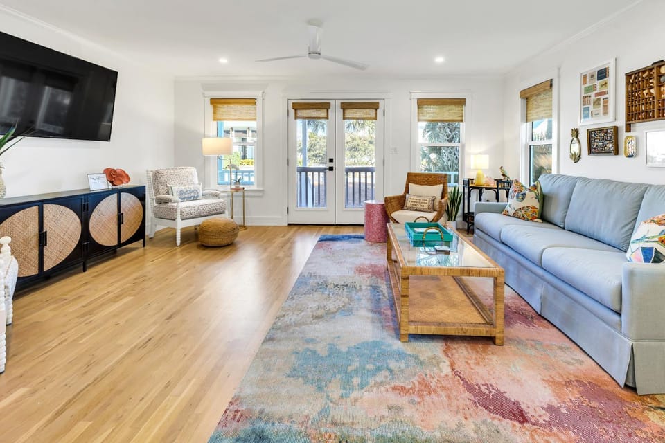 Little Wing JUST Renovated 3 BR 3 BA 3 Bikes Pool Sleeps 6 House in South Walton County