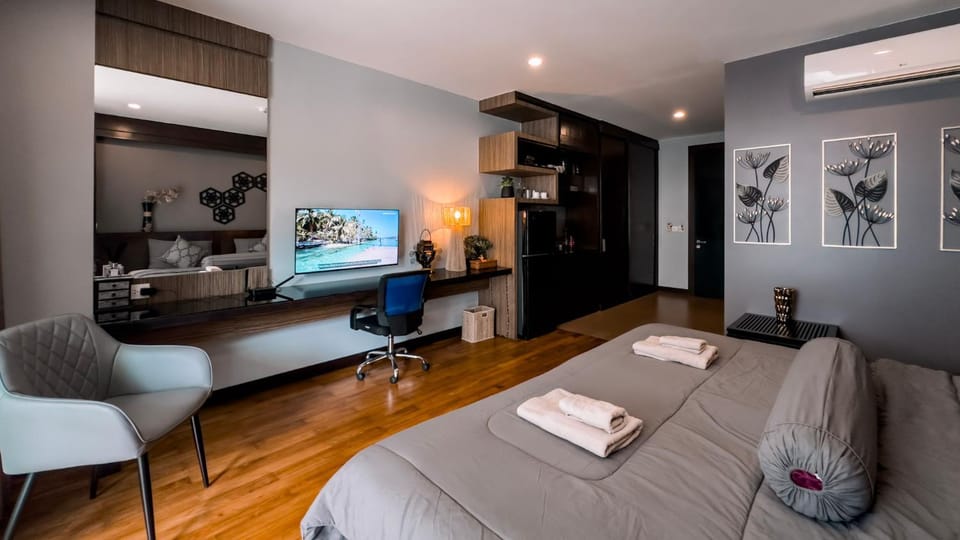 Cozy studio near Bangtao Beach Apartment in Choeng Thale