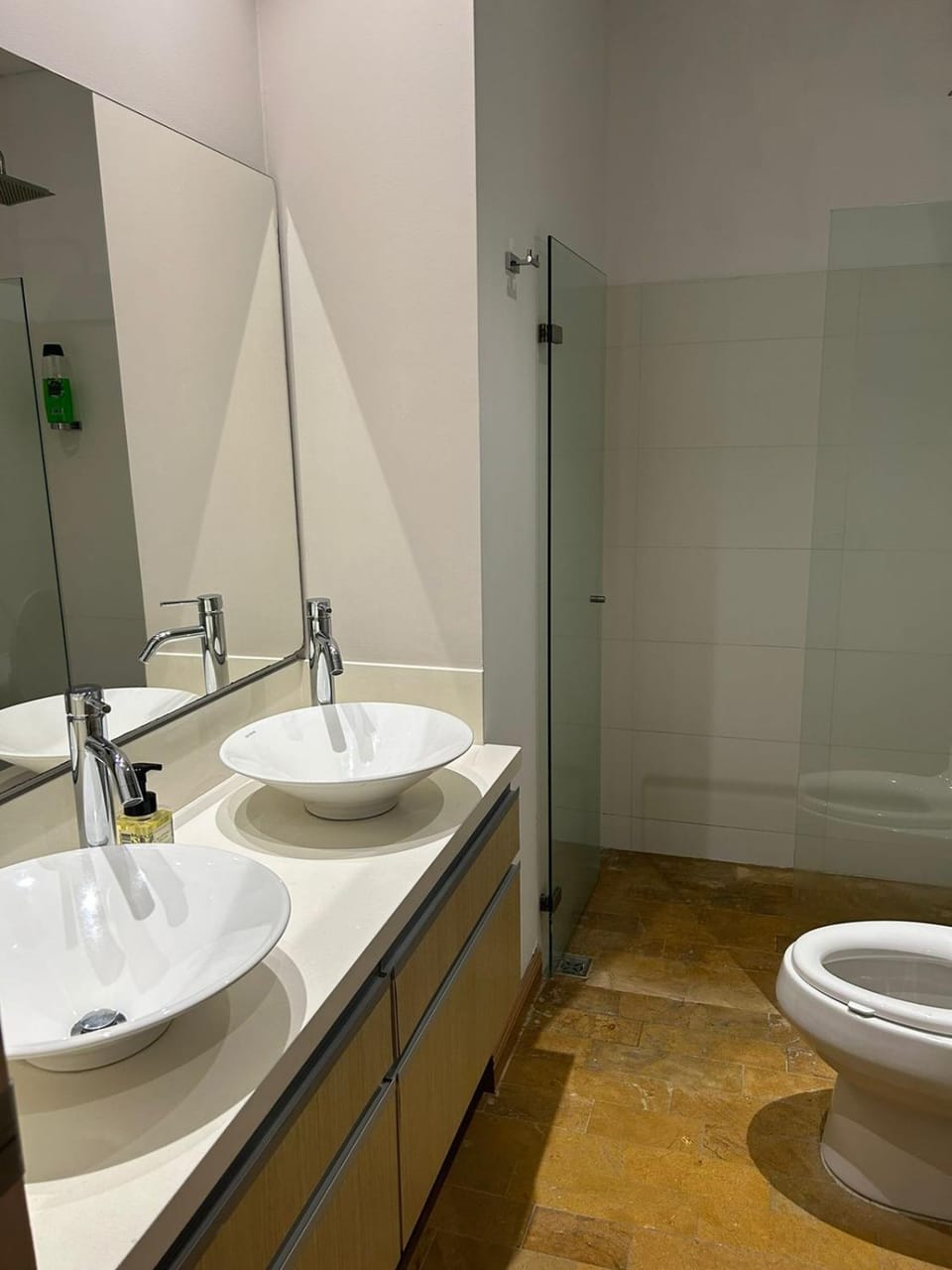 Amazing 3 bedroom near Provenza- El Poblado 701 Apartment in Medellin