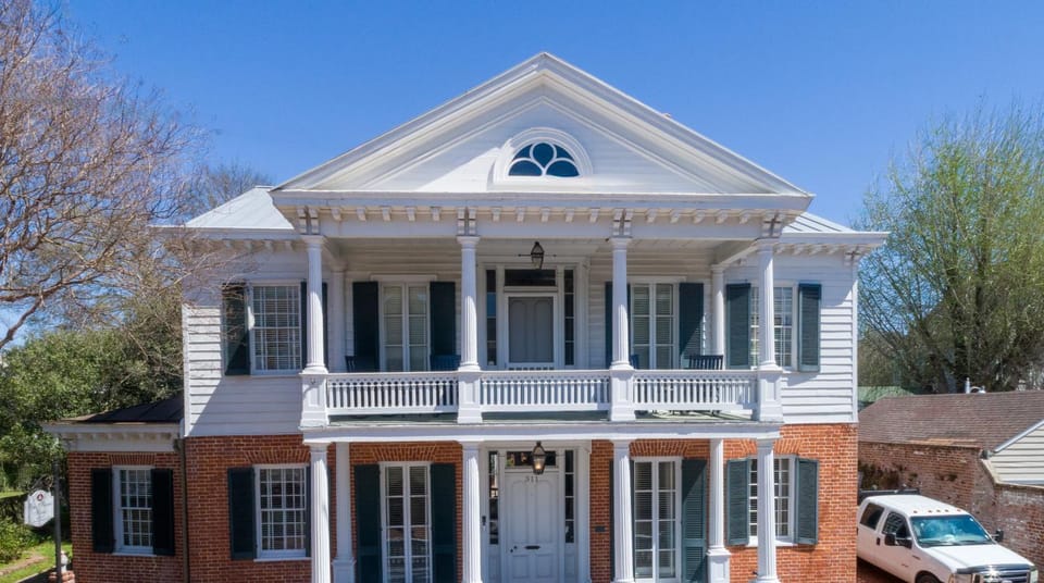 Downtown Natchez Elegant 1835 Antebellum House Villa in Natchez