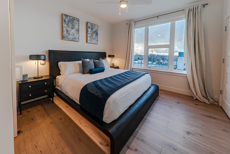 Bed, Bedroom